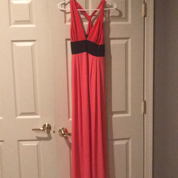 Perfect for PROM and wedding season! BCBGMAXAZRIA - Picture 1 of 4